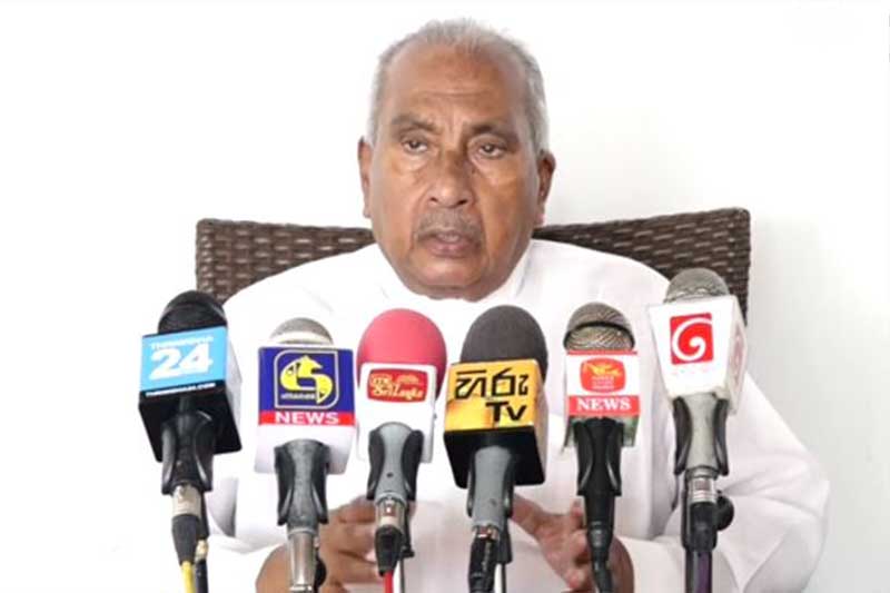 වැඩිවෙලා තෙල් රිටනුත් ඇවිල්ලා - ලොකුගේ කියයි (VIDEO)