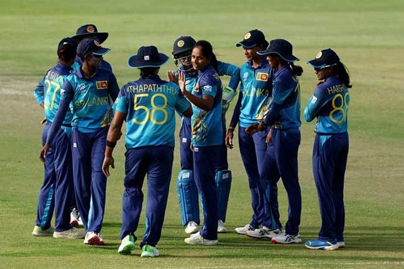 ශ්‍රී ලංකා කාන්තා කණ්ඩායම අපරාජිතව ඉදිරියට