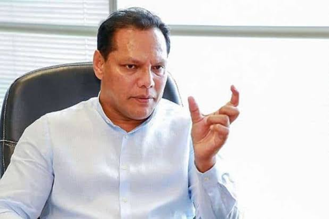 බහාලුම් 323 මුදාහැරීම ගැන ප්‍රකාශ ලබාදීම සඳහා දයාසිරි අදත් CIDයට
