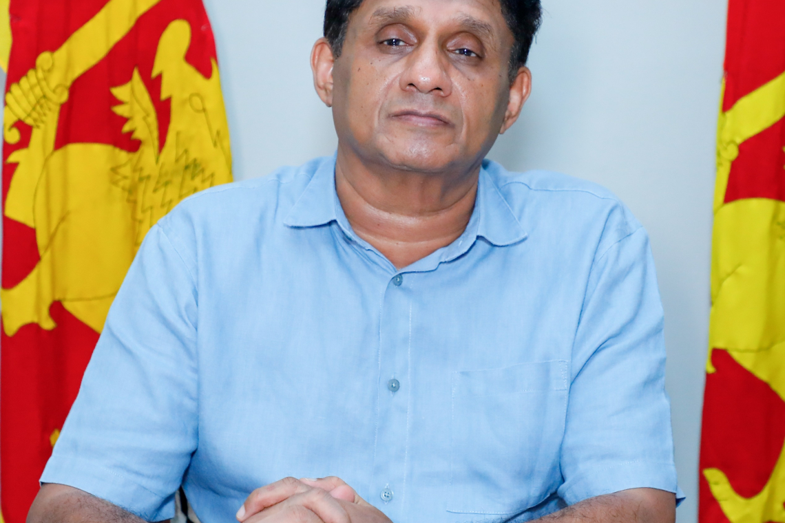 තිස් වැනිදා සිට නැවත පරාටේ නීතියෙන් දේපළ වෙන්දේසිය අරඹනවා!! රජයේ තීන්දු බැංකු ගණන් ගන්නේ නැහැ.!! ආණ්ඩුව තියෙනවාද කියලත් සැකයි --විපක්ෂ නායක සජිත්