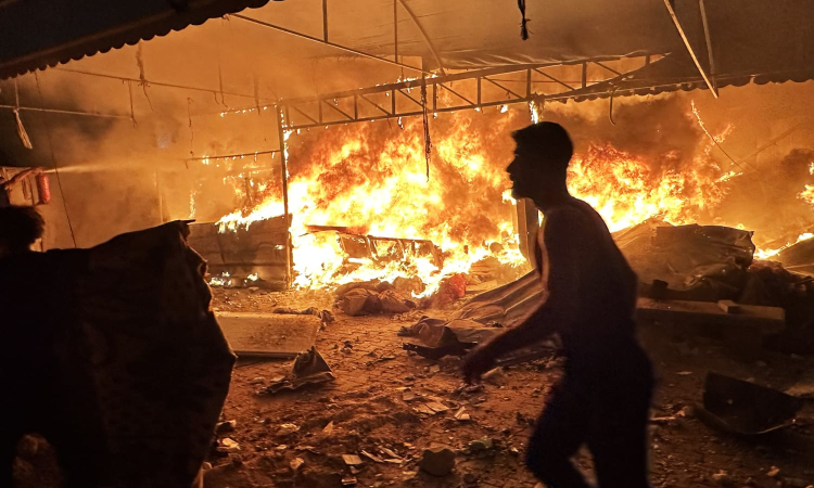  පැය 24ක් තුළ ගාසාවට එල්ල වූ ඊශ්‍රායල ප්‍රහාරවලින් 81ක් ජීවිතක්ෂයට
