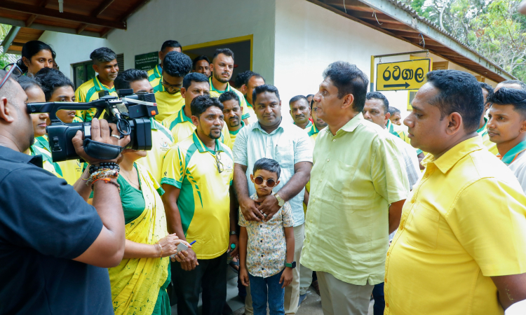 රජය සිසු පරපුර විනාශ කිරීමේ අදූරදර්ශී අධ්‍යාපන ප්‍රතිසංස්කරණයක් කරා යමින් සිටිනවා - විපක්ෂ නායක සජිත් ප්‍රේමදාස 