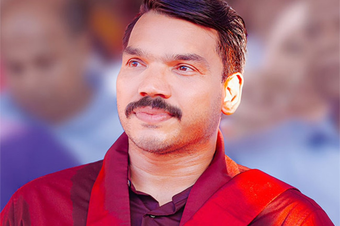 මට නඩු දැම්මේ රනිල්-මෛත්රී..මම ඒ අයත් එක්ක කිසිම තරහක් නෑ --නාමල් කියයි