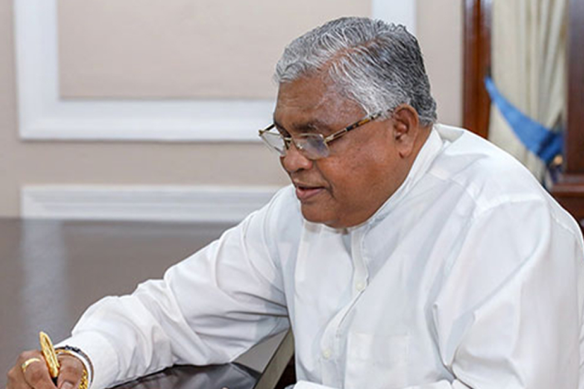  සබරගමුවේ හිටපු මහ ඇමති ලක්ෂ 77ක වැඩිපුර තෙල් ගහගෙන: කෝපා කමිටුවේදී හෙළි වෙයි