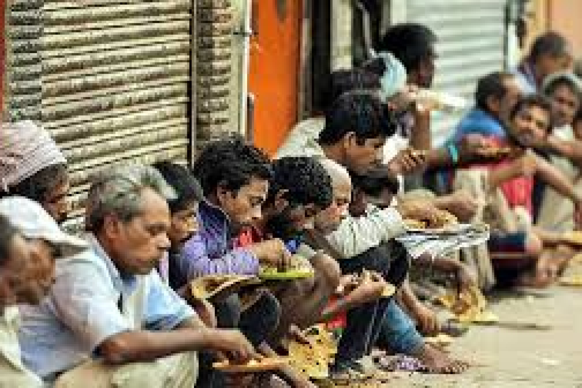 ලංකාවේ පවුල් වලින් 16% කටම හරිහමන් කෑමක් නෑ!! භාගෙට භාගයක් වේල් ගණන අඩු කරලා!!  වසර තුනට දුගී බව දෙගුණ වෙලා