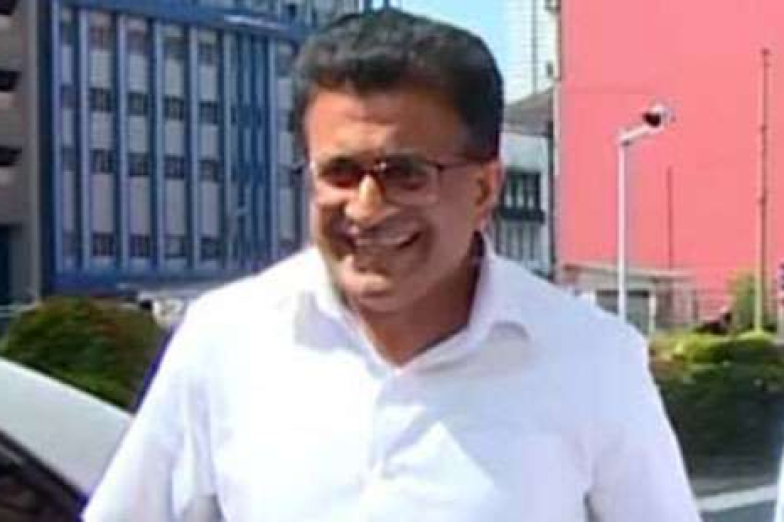 ලක්ෂ 84ක පොල්ලක්!!   මෝදි විවෘත කළ දඹුල්ල කෘෂි ගබඩාවේ ලයිට් කපලා විපක්ෂ මන්ත්‍රී සංචාරයේදී හෙළි වෙයි