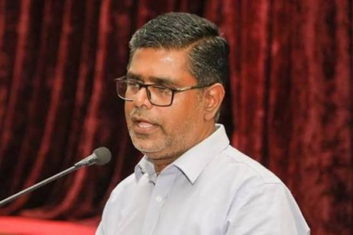 කතානායක තීරණ ගන්නේ සභානායක බිමල්ගේ මුහුණ බලලා....මන්ත්‍රීවරුන්ගේ ප්‍රජාතන්ත්‍රවාදය රැකගන්න පාර්ලිමේන්තුවේ විශාල අරගලයක් කරන්න වෙලා--පාර්ලිමේන්තු මන්ත්‍රී මුජිබර් රහුමාන්...
