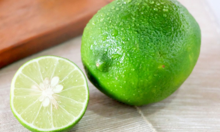  දෙහි බෑය රුපියල් පනහට විකුණයි...