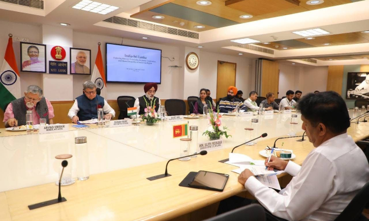 ඉන්දියාවේ ජාත්‍යන්තර කටයුතු පිළිබද උපදේශක මණ්ඩලය සජිත්ගෙන් එක දිගට ප්‍රශ්න කරයි!