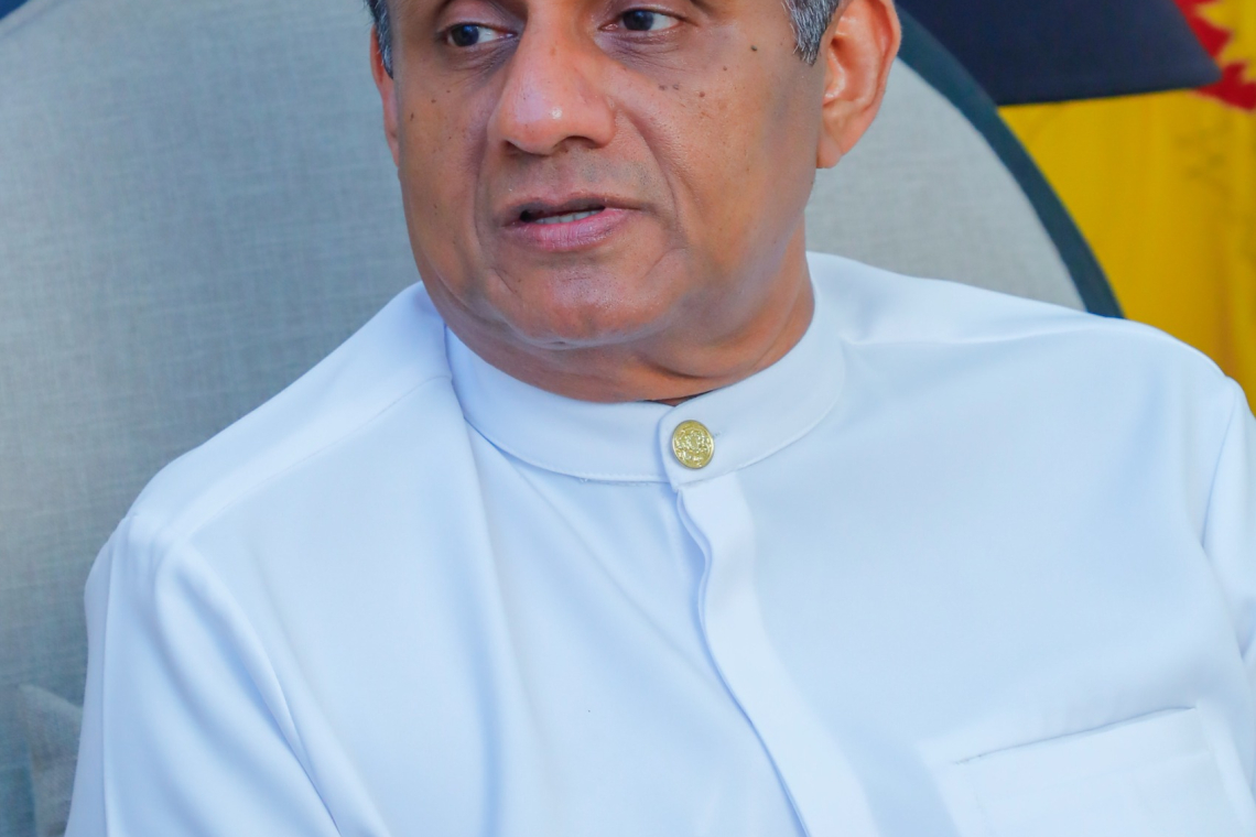 රට ගොඩදාන්න සජිත්ගෙන් යෝජනාවලියක්