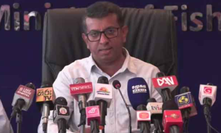 27 වනදා තෙක් නිශ්චිත පිළිතුරක් ධීවරයින්ට ලබාදීමට නොහැකි බව නි. ඇමති ධීවරයින්ට කියයි