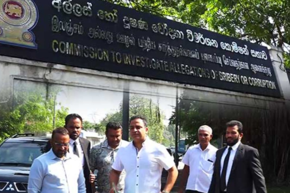 කථානායකගේ පෞද්ගලික ලේකම්ට එරෙහිව සජබ මන්ත්‍රීවරුන් අල්ලස් කොමිසමට