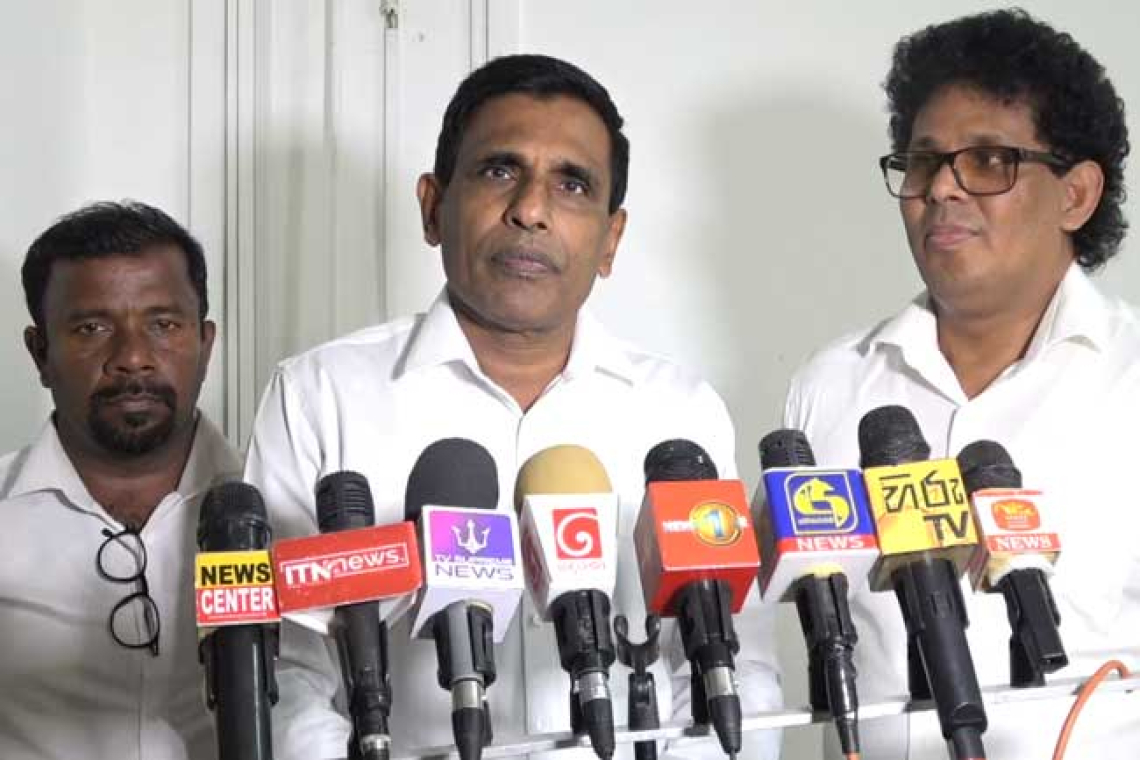 ඉරාන නෞකාවලින් මුදාගත් පිරිසට මාසයක Free වීසා 