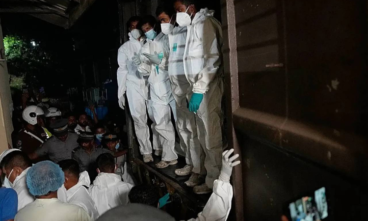 ඉරාන නාවිකයන්ගේ මළ සිරුරු රැගත් ගුවන් යානය ඉරානය වෙත පිටත්වෙයි