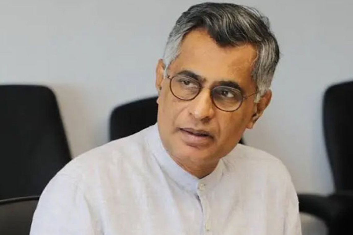 පාඨලී, ස්වර්ණවාහිනියෙන් අවස්ථාවක් ඉල්ලයි