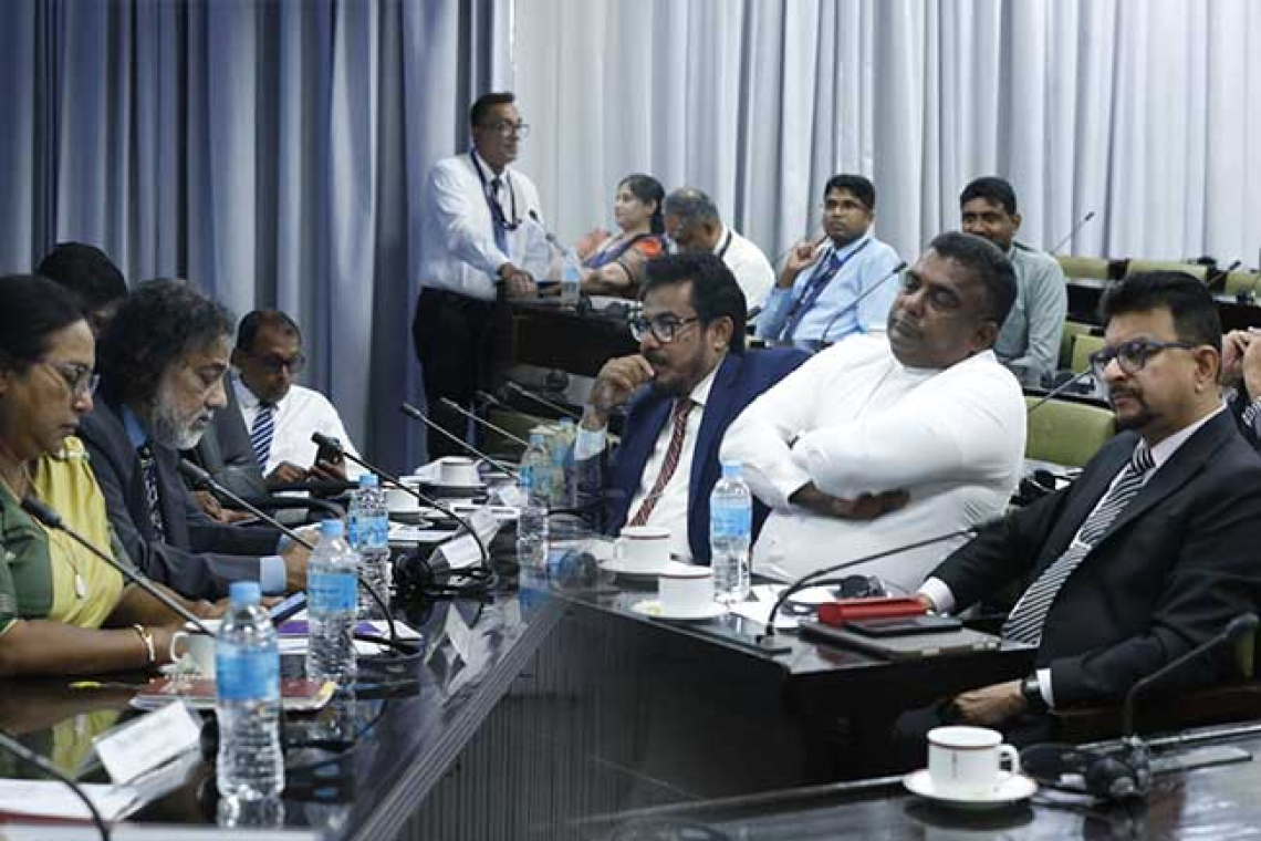 පාර්ලිමේන්තු මන්ත්‍රීවරුන්ට සයිබර් ආරක්ෂාව ගැන දැනුම්වත් කිරීමේ වැඩසටහනක්