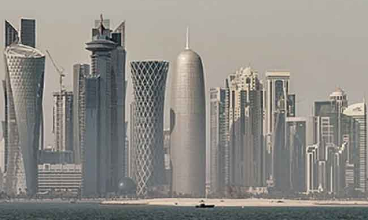 කටාර් වෙරළට ඔබ්බෙන් වූ තෙල් නෞකාවකට ප්‍රහාරයක්