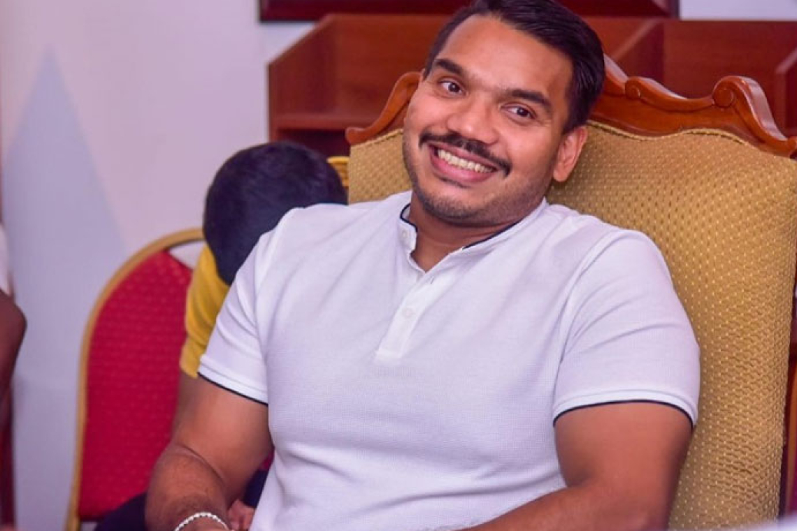 තමන් මිනිස්සු අන්දන බව නාමල් ම කියයි