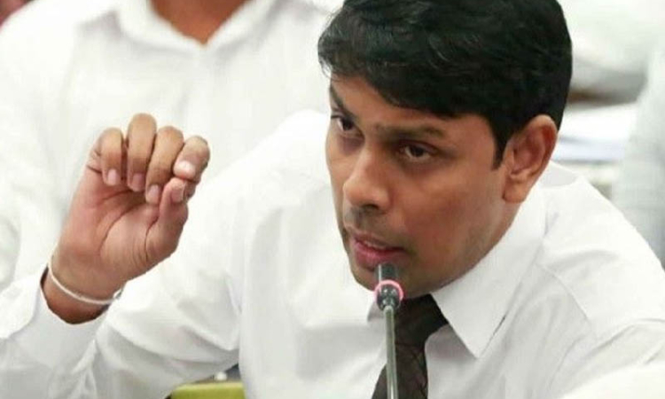ආණ්ඩුවේ ලොක්කන්ගේ දූෂණ ගැන මන්ත්‍රී අර්චුනා IMF ලොක්කන්ගේ මුණටම කියයි !
