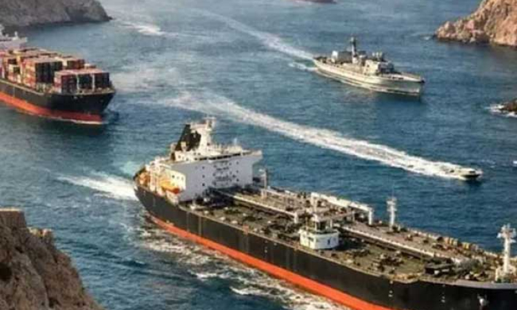 ඉරානයෙන් පිටත් වූ තවත් නෞකා දෙකකට හෝමුස් තරණයට අමෙරිකාවෙන් බාධා