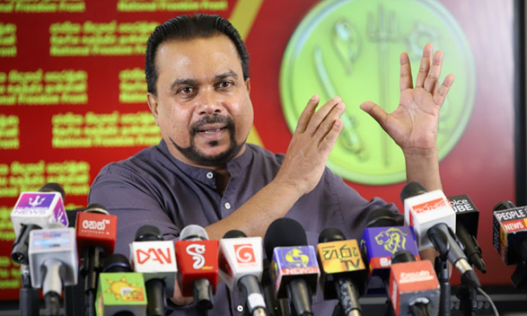 අඟුරු කුමාරලා සහ බාල කුමාරලා හිරේ විලංගුවේ ලගින්නට බලාගෙන ඉන්න - විමල් වීරවංශ