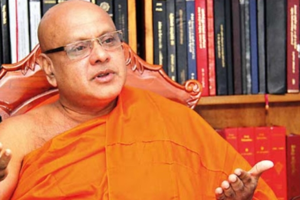  ආණ්ඩුව දේශපාලන වුවමනාවට වෙසක් පෝයත් වෙනස් කරලා..!