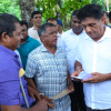 ගොවියො සජිත්ට දුක කියයි! සජිත් ගොවියන්ගේ දුකට ඇහුම්කන් දෙයි